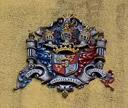 Wappen am Neuen Schloss in Herzogau