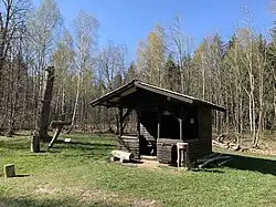Wander- und Schutzhütte im Zentrum des Gewann Neuhof