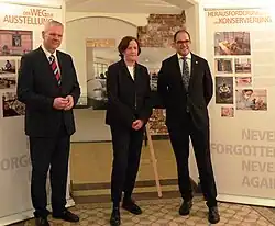 Eröffnung der Ausstellung durch den Kulturminister Björn Thümler, die Präsidentin des NLD Christina Krafczyk und den ruandischen Botschafter Igor César