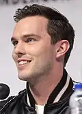 Nicholas Hoult spielt Hank McCoy / Beast