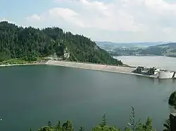 Der Staudamm bei Czorsztyn