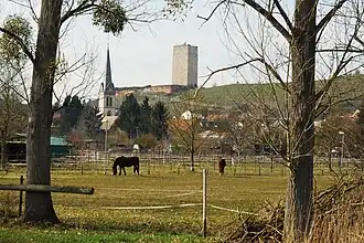Schwabsburg – Blick vom Ostrand des gleichnamigen Stadtteils von Nierstein