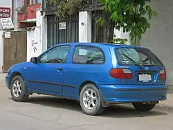 Nissan Almera Dreitürer (1995–1998)