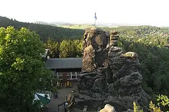 Nonnenfelsen mit Gasthaus