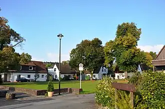 Der „Dorfanger“ mit den darum gruppierten Häusern