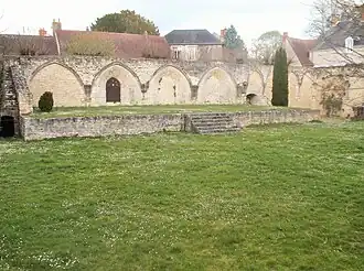 Reste der Kreuzgangs.