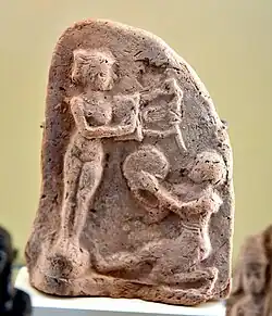 Nackte Frau spielt die Lyra, Babylon, Irak, 19.-17. Jahrhundert v. Chr.