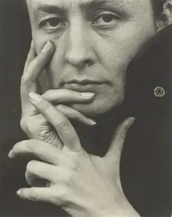Georgia O’Keeffe, Hands, 1918