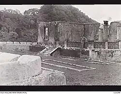 In den Ruinen des Militärpostens