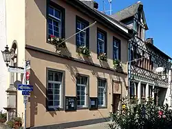 Rathaus an der Hauptstraße