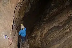 Teilweise mit Leitern gesicherte Wege