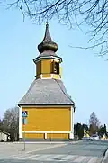 Erhaltener Kirchturm der abgebrannten Holzkirche von Orivesi