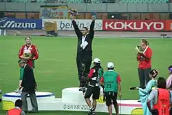 Die Siegerehrung – auf dem Podium noch die später disqualifizierte Dopingsünderin Nadseja Astaptschuk&nbsp;(links)