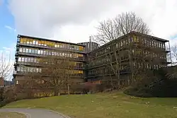 Im „AVZ“ war der Fachbereich 6 heimisch. Wegen mangelnden Brandschutzes steht der Abriss des Gebäudes bevor.