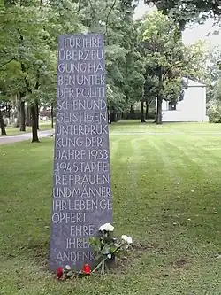 Mahnmal für politisch Verfolgte auf dem Münchener Ostfriedhof.