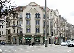 Bauten im Stil des Historismus am Ostplatz