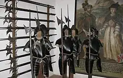 Historische Waffen und Rüstungen auf der Burg Hochosterwitz, Österreich