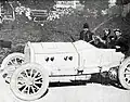 Otto Salzer in seinem Mercedes-Rennwagen am Semmering (1909)