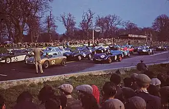Brian Naylor im Mercedes-Benz mit der Nummer 66 1957 im Oulton Park