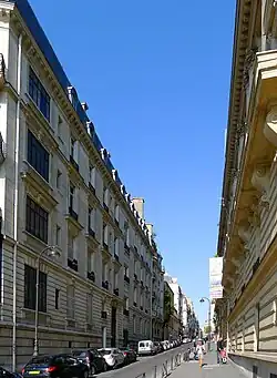 Rue de Longchamp, gesehen vom Place d’Iéna