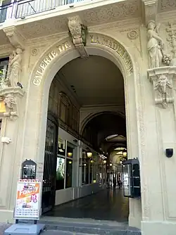 Nr. 9, Eingang zur Galerie de la Madeleine