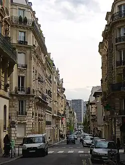 Rue du Ranelagh bei der Kreuzung Rue Davioud