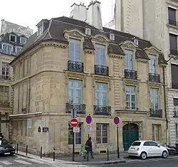 Hôtel Feydeau de Montholon gesehen vom Quai des Grands-Augustins