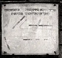 Gedenktafel mit der ehemaligen Lage des Stadttors.