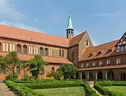 Klosterkirche St. Marien mit Kreuzgang