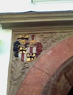 Freiherrliches Wappen derer von Stürgkh (1638) am Portal des Palais Stürgkh in Graz