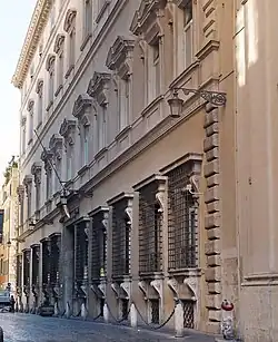Fassade Via della Pigna