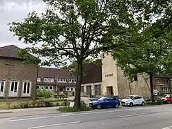 Gebäude der Parabel von außen