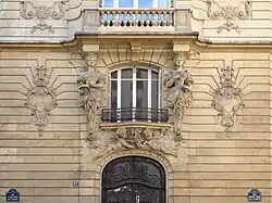 Fassade von 82, Detail