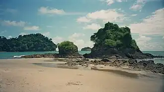Blick auf den Pazifik und die Inselwelt des Nationalparks Manuel Antonio