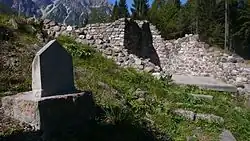 Überreste des Bergfrieds