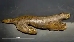 Löwenfigur mit Säge- und Polierspuren (Replik)