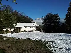 Pelzen-Kaser, Westseite