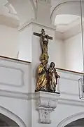 Kreuzigungsgruppe an der südlichen Seitenempore