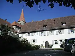 Ehemaliger Klosterhof mit Pfarrhaus
