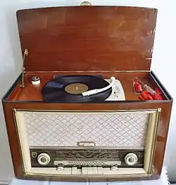 Philips Jupiter Phono-Super 465 mit Plattenspieler Typ HD 465 A (1957)