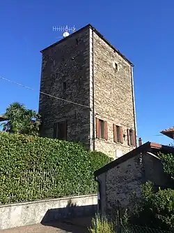 Mittelalterlicher Turm von Pino