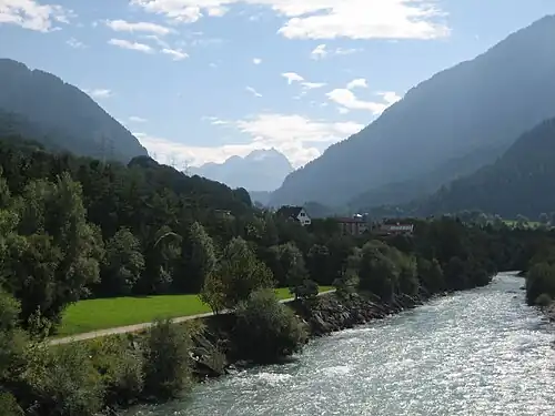 Piz Mitgel, aufgenommen vom Domleschg