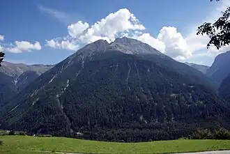 Piz S-chalambert Dadora und Piz S-chalambert Dadaint von Nordwesten aus dem Unterengadin