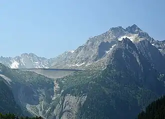 Piz Cacciabella mit Staumauer des Albignasees