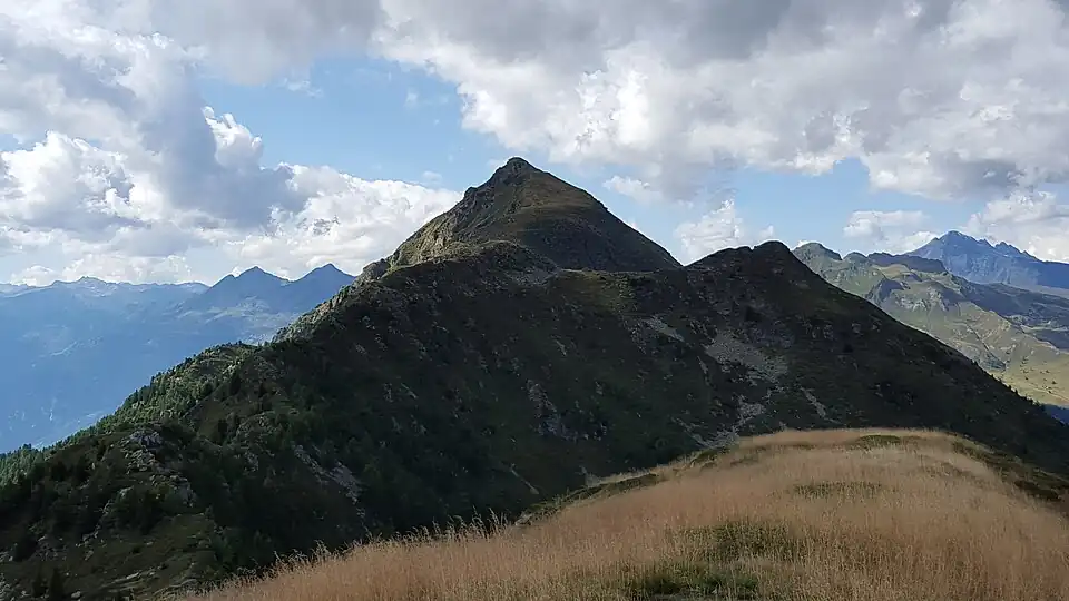 Pizzo Pianché (rechts) und in der Mitte dahinter Pizzo Erra, aufgenommen von der Pianca Bella.