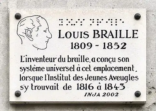 An Haus Nr. 2: Tafel in Erinnerung an Louis Braille