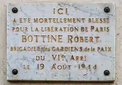 An der Kreuzung mit dem Boulevard Saint-Michel für den Widerstandskämpfer Robert Bottine