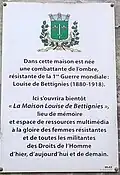 Gedenktafel zur Gründung des Maison de Louise de Bettignies an ihrem Geburtshaus in Saint-Amand-les-Eaux