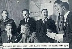 de Laveleye (links unten) während einer Radioaufnahme 1944
