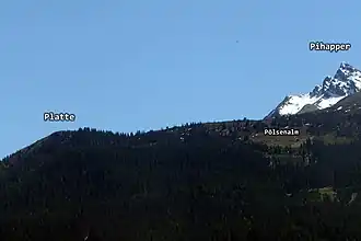 Die Platte (1787&nbsp;m) oberhalb von Mittersill, im Hintergrund der Pihapper (2513&nbsp;m)
